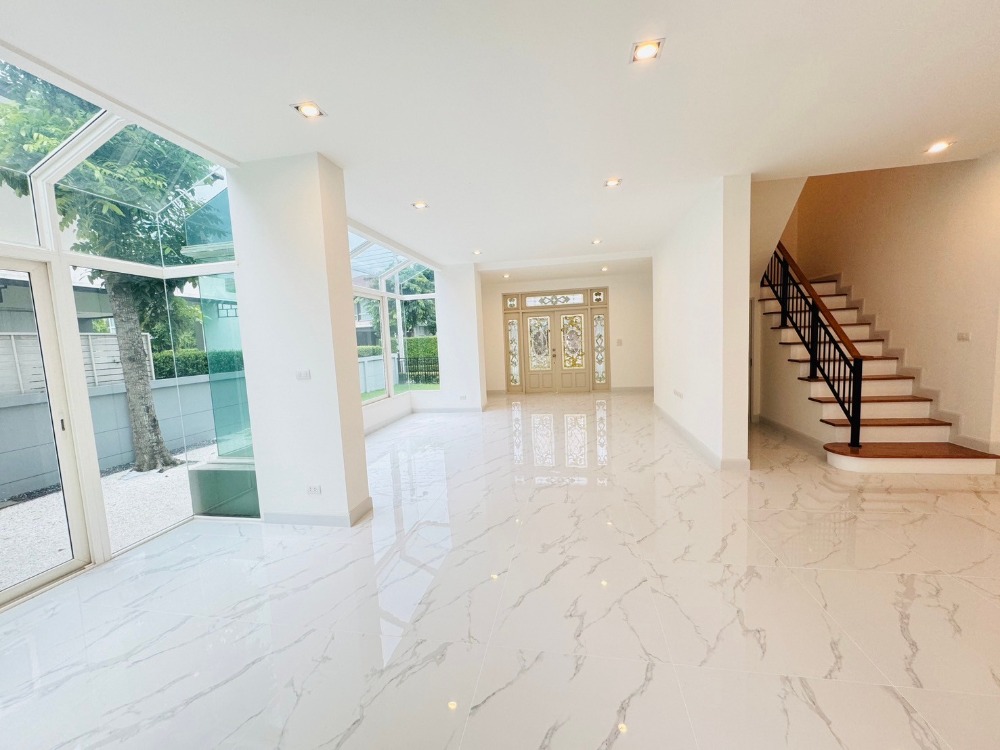 ขายบ้านปิ่นเกล้า จรัญสนิทวงศ์ : ขายบ้านเดี่ยว เดอะ แกรนด์ ปิ่นเกล้า 4 ห้องนอน 4 ห้องน้ำ 4 จอดรถ บนที่ดิน 100 ตร.วา บ้านผนังกระจก เชื่อมสวนข้างบ้าน โปร่งสบาย เดินทางสะดวก ติดถนนใหญ่ ปิ่นเกล้า-บรมราชชนนี