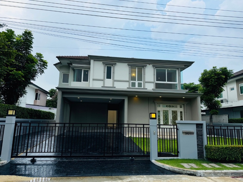 ขายบ้านปิ่นเกล้า จรัญสนิทวงศ์ : ขายบ้านเดี่ยว เดอะ แกรนด์ ปิ่นเกล้า 4 ห้องนอน 4 ห้องน้ำ 4 จอดรถ บนที่ดิน 100 ตร.วา บ้านผนังกระจก เชื่อมสวนข้างบ้าน โปร่งสบาย เดินทางสะดวก ติดถนนใหญ่ ปิ่นเกล้า-บรมราชชนนี