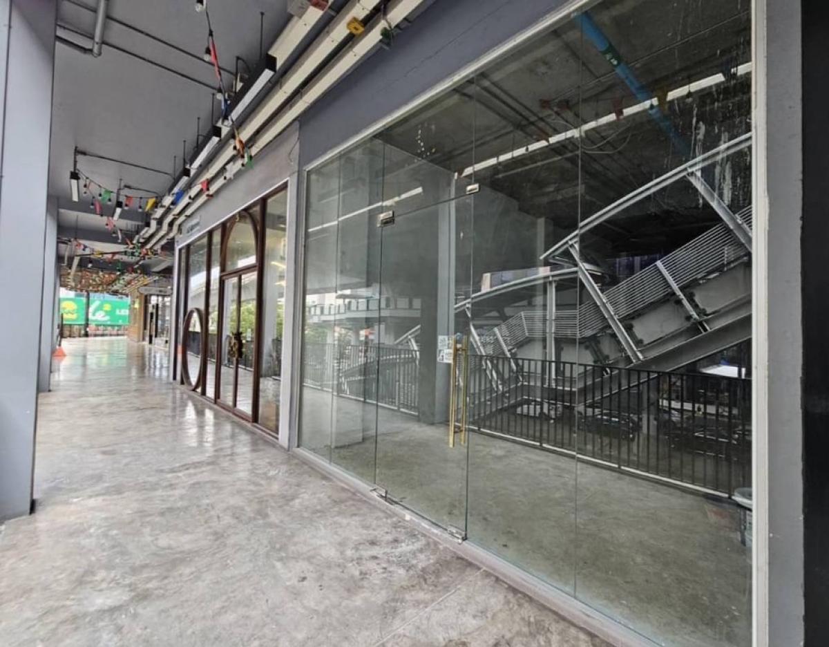 ให้เช่าร้านค้า/ตลาดนัดอ่อนนุช อุดมสุข : ปล่อยเช่า พื้นที่ทำธุรกิจ ร้านค้า ช็อปขายสินค้า เฟรนไชส์ ขนาด 75 ตารางเมตร ชั้น 2 ติด BTS พระโขนง สุขุมวิท 71 มีที่จอดรถยนต์