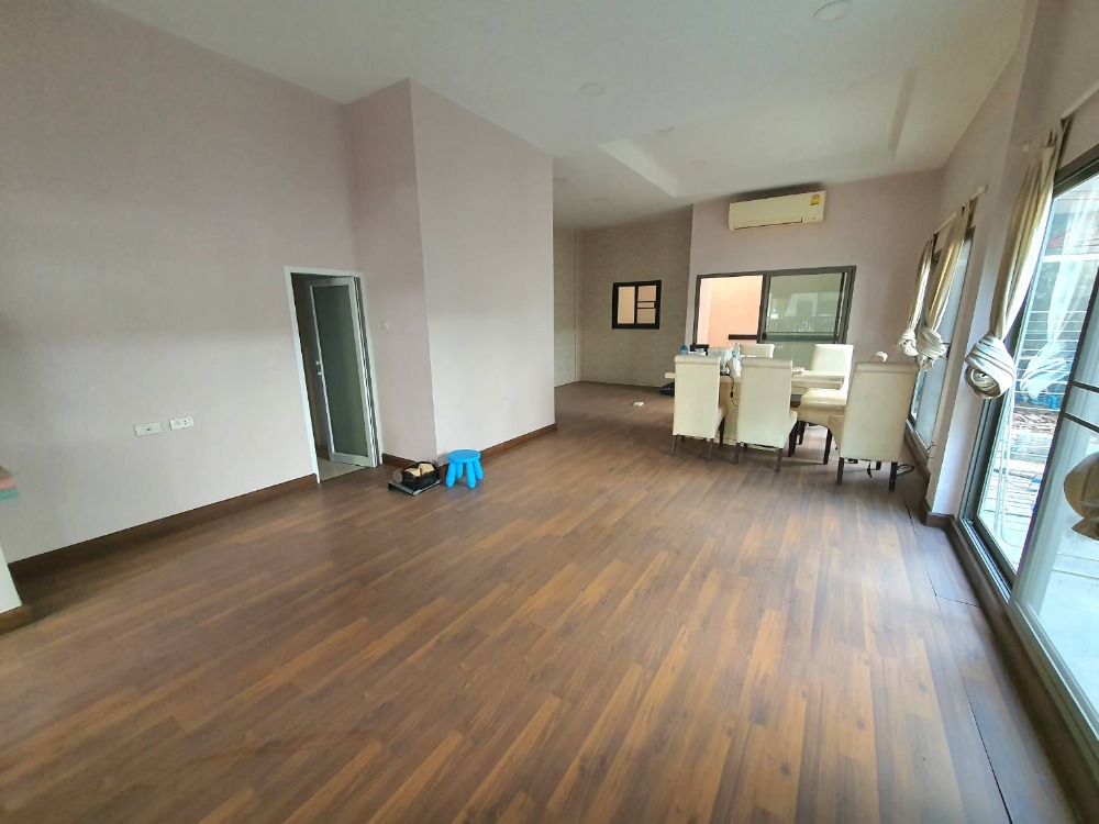 ขายทาวน์โฮมแจ้งวัฒนะ เมืองทอง : ขายทาวโฮม 3 ชั้น หมู่บ้านภัทรโมทาวน์ 37 ตรว หลังมุม PIM ปากเกร็ด เซ็นทรัล แจ้งวัฒนะ MRTสีชมพู