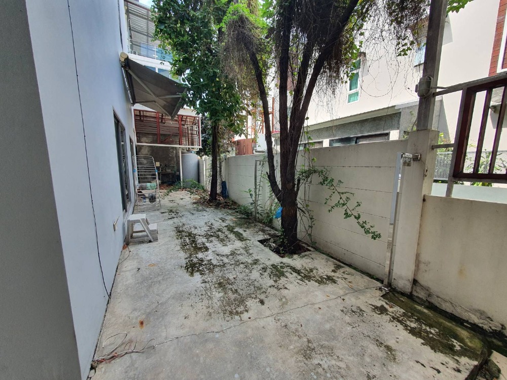 ขายทาวน์โฮมแจ้งวัฒนะ เมืองทอง : ขายทาวโฮม 3 ชั้น หมู่บ้านภัทรโมทาวน์ 37 ตรว หลังมุม PIM ปากเกร็ด เซ็นทรัล แจ้งวัฒนะ MRTสีชมพู