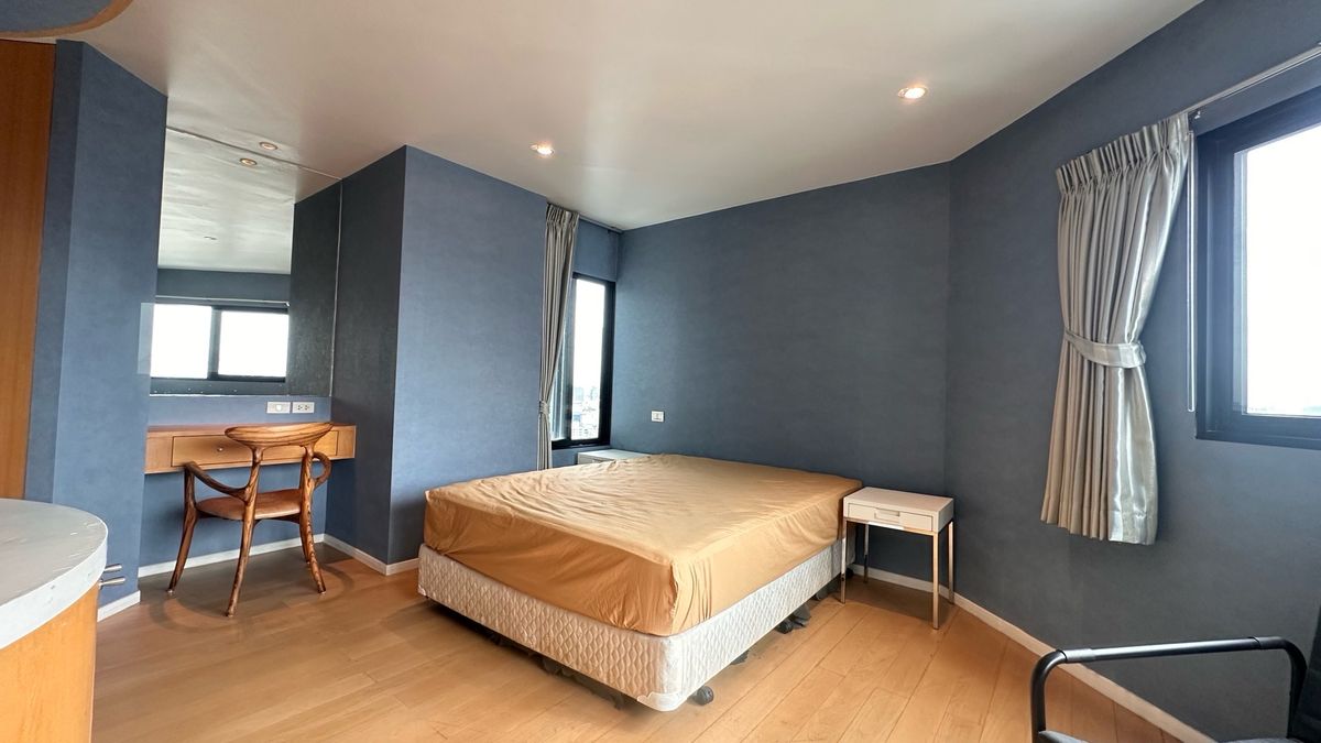 ขายคอนโดสาทร นราธิวาส : 💎 “แผ่นดินไหวก็เอาอยู่!” Sathorn Garden Condo ชั้น 37 วิวพาโนราม่า 3 ด้าน 💎  ที่สุดของคอนโดหรู ใจกลางสาทร ในราคาที่คุ้มที่สุดในโครงการ!