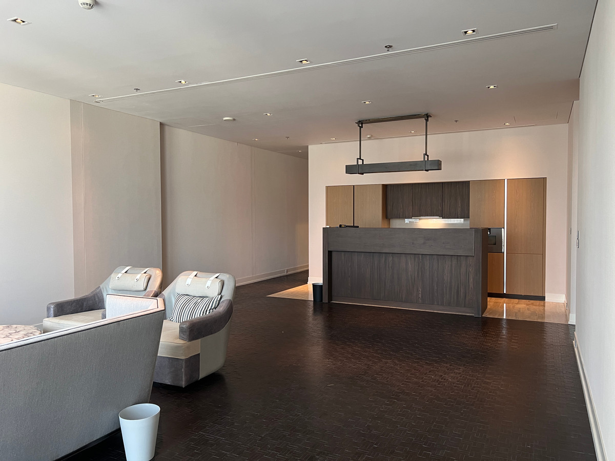 ให้เช่าคอนโดสาทร นราธิวาส : 🚨🔥 ให้เช่า 3 ห้องนอน สุดหรู – 279,000 บาท/เดือน