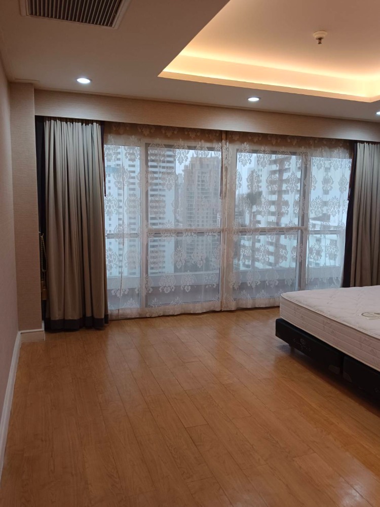 ให้เช่าคอนโดสุขุมวิท อโศก ทองหล่อ : Century Heights, 3  bed,  60000  per month