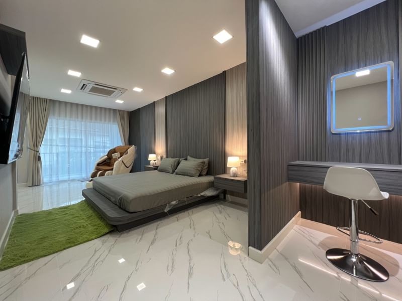 ขายบ้านรัชดา ห้วยขวาง : ขายบ้านพร้อมอยู่ หลังมุม ติดถนน 2 ด้าน ทำเลรัชดา 18 แต่งใหม่ทั้งหลัง ทำเลดีมาก ใกล้ MRT ของแถมเพียบ