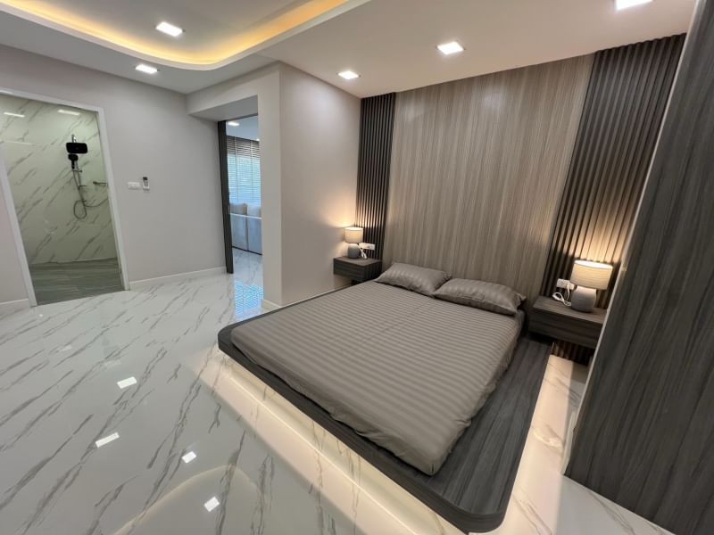 ขายบ้านรัชดา ห้วยขวาง : ขายบ้านพร้อมอยู่ หลังมุม ติดถนน 2 ด้าน ทำเลรัชดา 18 แต่งใหม่ทั้งหลัง ทำเลดีมาก ใกล้ MRT ของแถมเพียบ