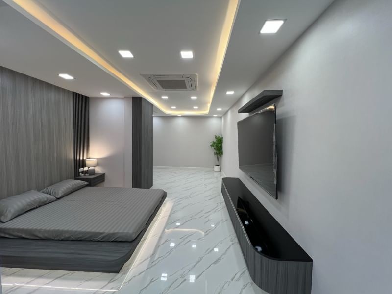 ขายบ้านรัชดา ห้วยขวาง : ขายบ้านพร้อมอยู่ หลังมุม ติดถนน 2 ด้าน ทำเลรัชดา 18 แต่งใหม่ทั้งหลัง ทำเลดีมาก ใกล้ MRT ของแถมเพียบ