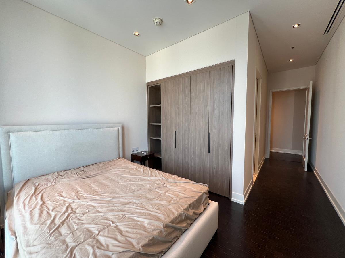 ให้เช่าคอนโดสาทร นราธิวาส : 🚨🔥 ให้เช่า 3 ห้องนอน สุดหรู – 279,000 บาท/เดือน