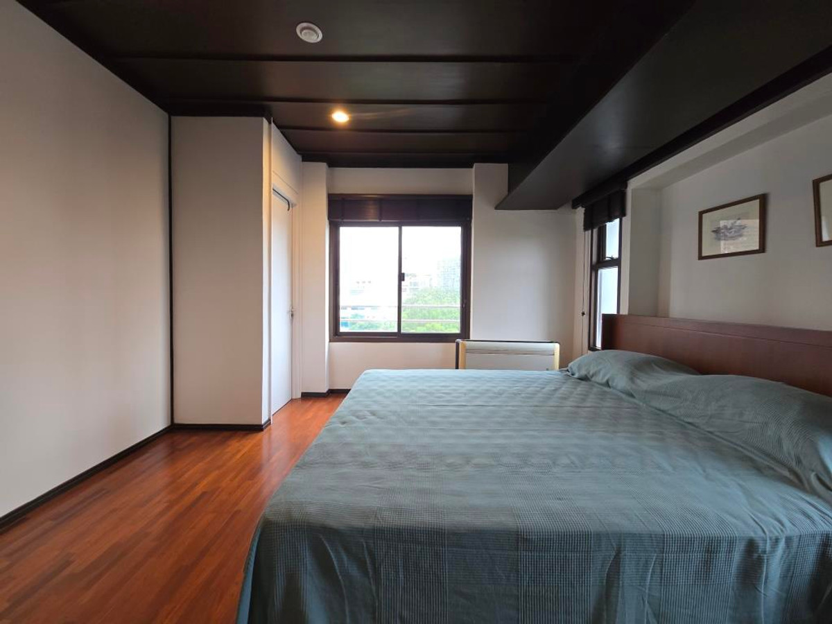 For RentAri,Anusaowaree : Low-rise apartment, area 200 sq m., 3 bedrooms, loft room 10-15min walk from BTS Ari