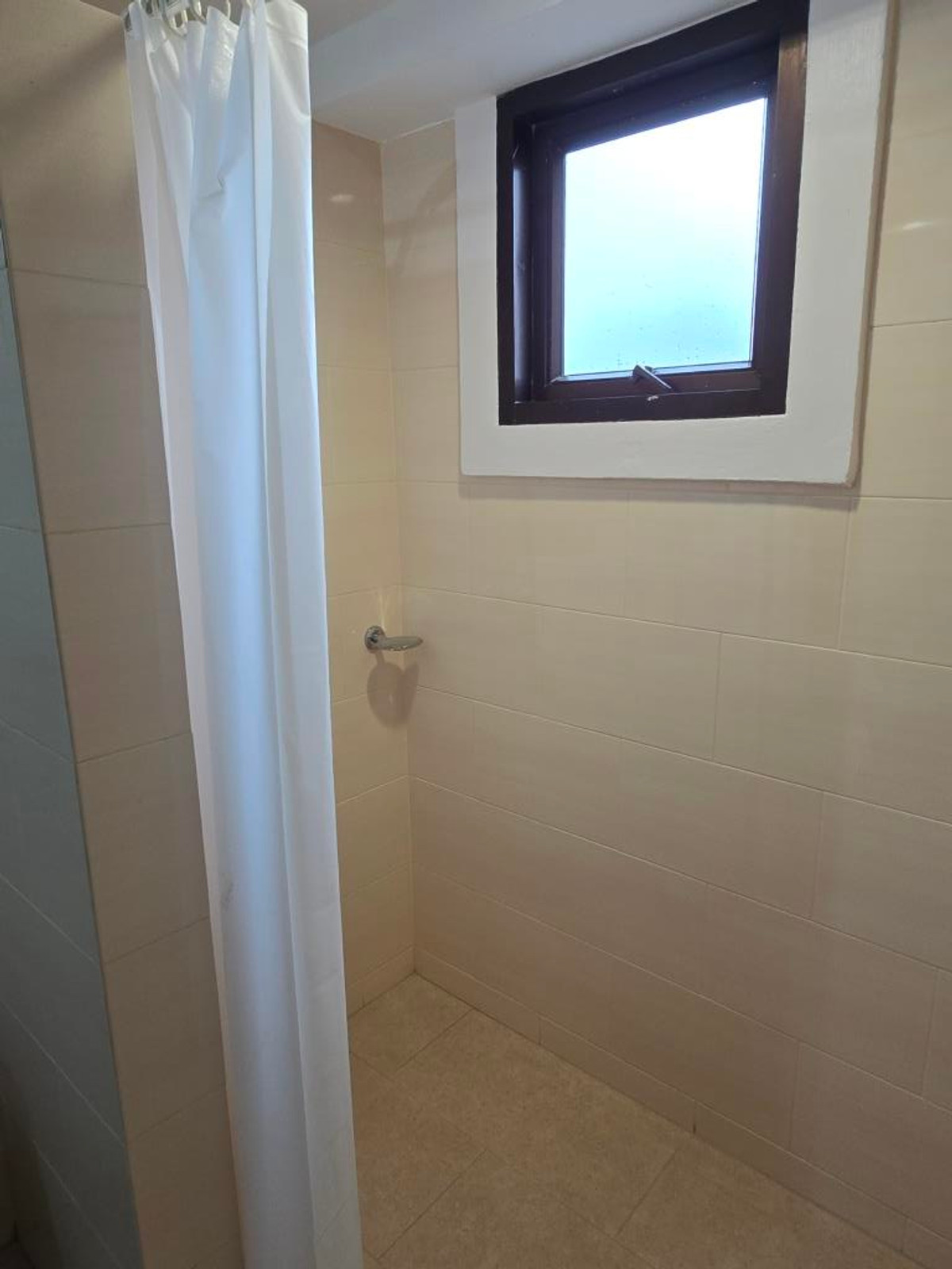 For RentAri,Anusaowaree : Low-rise apartment, area 200 sq m., 3 bedrooms, loft room 10-15min walk from BTS Ari