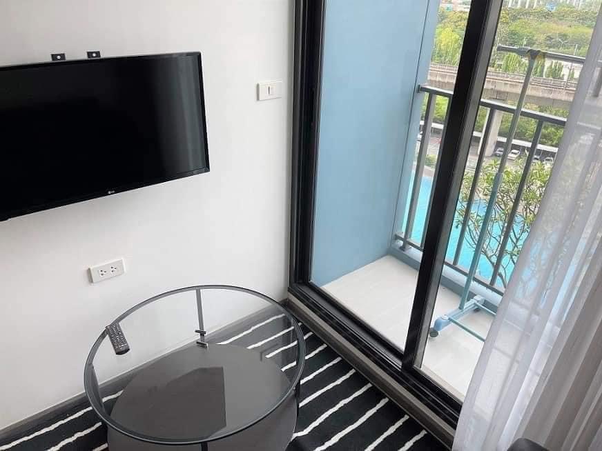 For RentCondoPattanakan, Srinakarin : For rent 🔥 Rich Park @ Triple Station, 11th floor, price 12,000 baht, vacant and ready to move in ✨🌈🚝 Near Airport Link Hua Mak