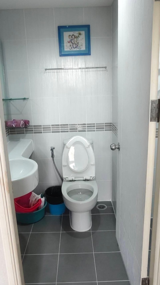 For RentCondoPattanakan, Srinakarin : For rent: Lumpini Place Srinakarin - Hua Mak Station, 8th floor, size 26 sq m, price 10,000 baht, has a washing machine, ready to move in on 15 October, accepting reservations📌