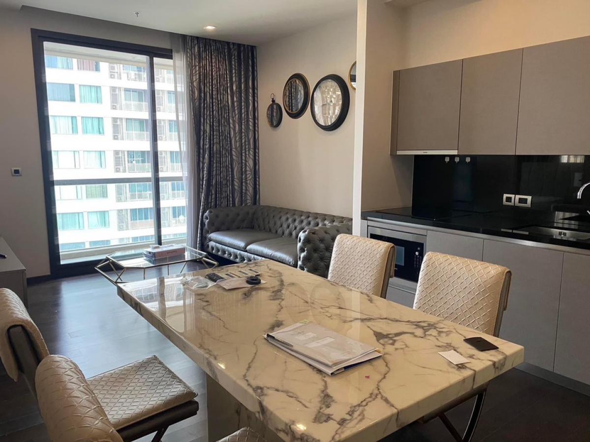 For SaleCondoSukhumvit, Asoke, Thonglor : 📢👇 Sell with the tenant until July 2026, the reason to rent or buy at The XXXIX by Sansiri, which is a good corner unit near BTS and is also near Em District, full of comfort. With excellent prices as well 
 
