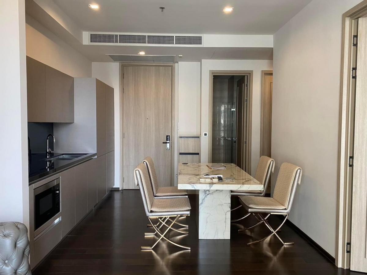 For SaleCondoSukhumvit, Asoke, Thonglor : 📢👇 Sell with the tenant until July 2026, the reason to rent or buy at The XXXIX by Sansiri, which is a good corner unit near BTS and is also near Em District, full of comfort. With excellent prices as well 
 
