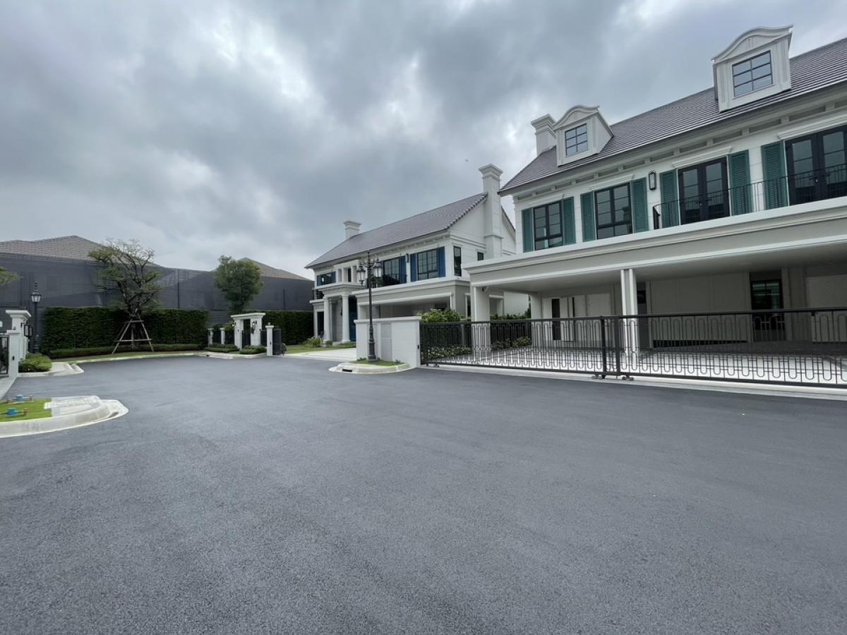 ขายบ้านพัฒนาการ ศรีนครินทร์ : HOT DEAL  ขายบ้านโครงการ Narinsiri กรุงเทพกีฑา  เพียง 40 MB ติดต่อ 086-795-9997