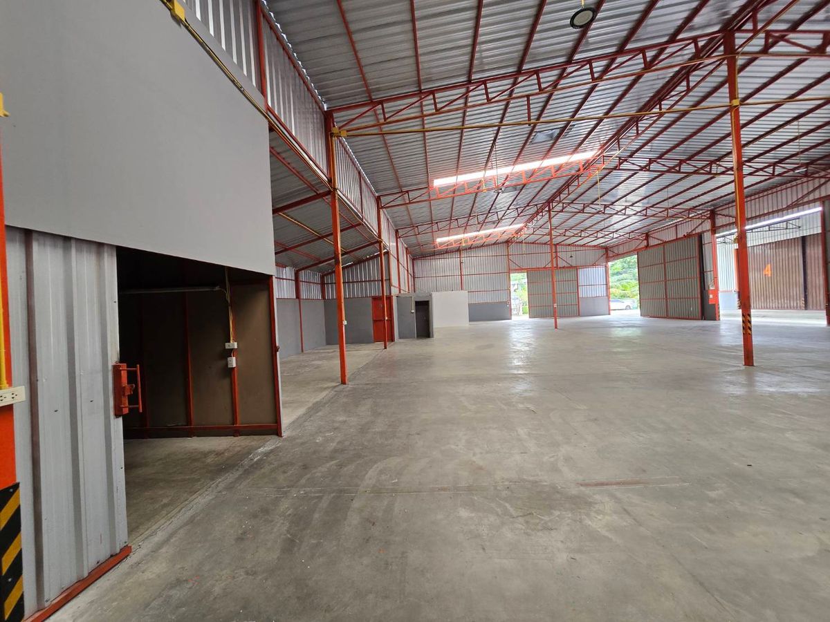 ให้เช่าโกดังพระราม 5 ราชพฤกษ์ บางกรวย : โกดังให้เช่า 650 ตรม. พร้อมออฟฟิศ ใกล้ถนนนครอินทร์-กาญจนาภิเษก บางกรวย นนทบุรี