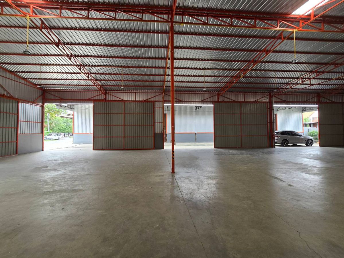 ให้เช่าโกดังพระราม 5 ราชพฤกษ์ บางกรวย : โกดังให้เช่า 650 ตรม. พร้อมออฟฟิศ ใกล้ถนนนครอินทร์-กาญจนาภิเษก บางกรวย นนทบุรี