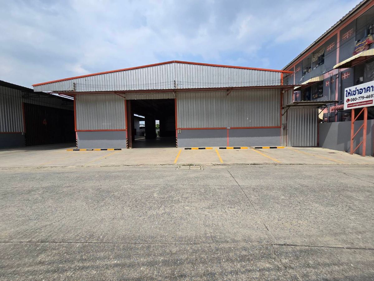 ให้เช่าโกดังพระราม 5 ราชพฤกษ์ บางกรวย : โกดังให้เช่า 650 ตรม. พร้อมออฟฟิศ ใกล้ถนนนครอินทร์-กาญจนาภิเษก บางกรวย นนทบุรี