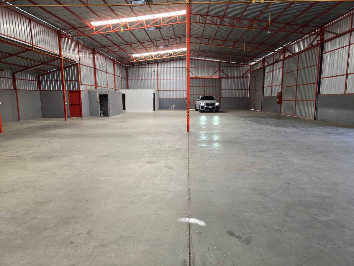 ให้เช่าโกดังพระราม 5 ราชพฤกษ์ บางกรวย : โกดังให้เช่า 650 ตรม. พร้อมออฟฟิศ ใกล้ถนนนครอินทร์-กาญจนาภิเษก บางกรวย นนทบุรี