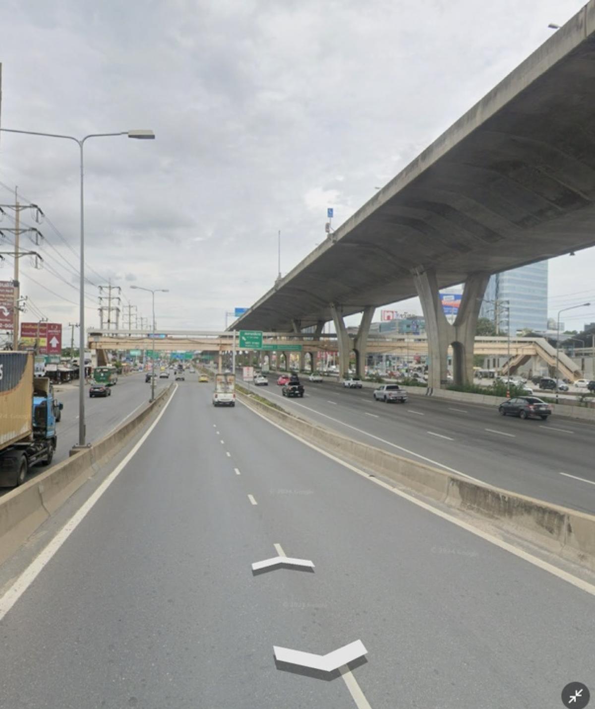 For SaleLandBangna, Bearing, Lasalle : Land for sale on Bangna Road, outbound, Km. 7, near Lakeside Villa 2 Village.