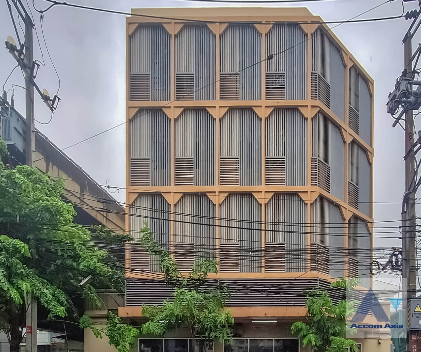 For SaleShop HouseSilom, Saladaeng, Bangrak : Ideal House Building for Commercial Use On Maha Nakhon, Si Phraya Road - AA39909