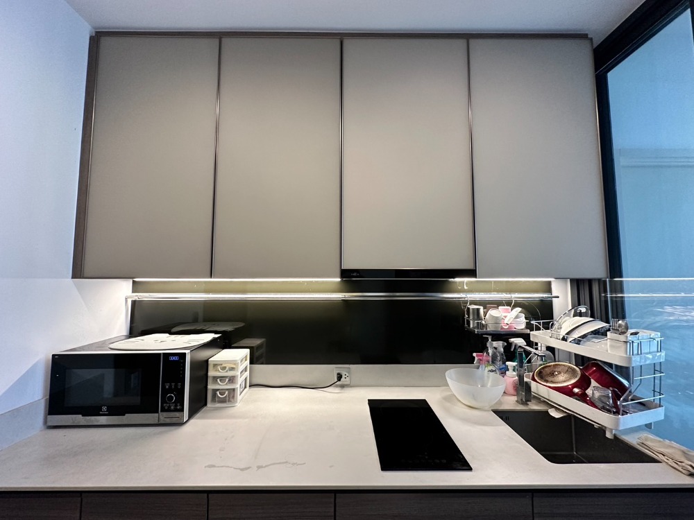 For SaleCondoSapankwai,Jatujak : Urgent sale! THE LINE Phahol - Pradipat, good location, corner room, very good price, owner lives there himself, never rented out, dont miss out!