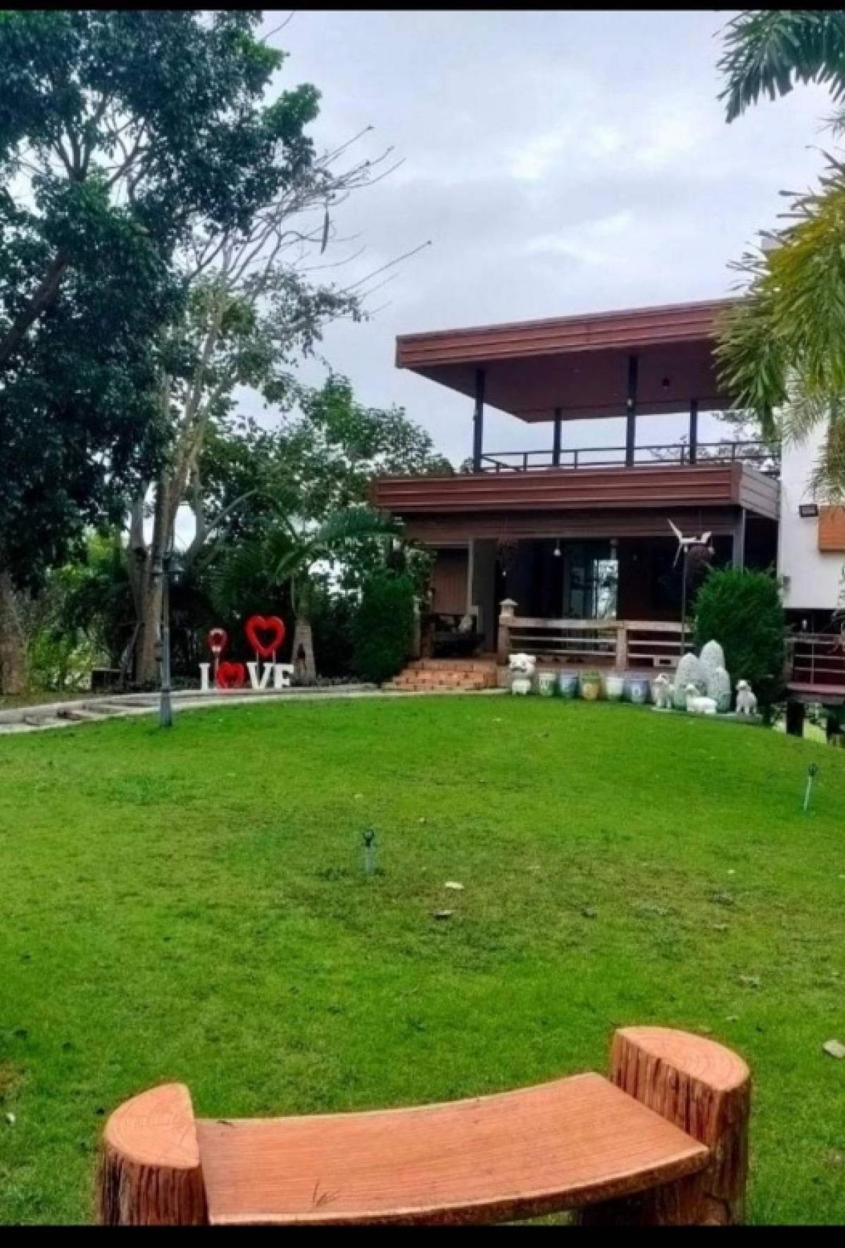 For SaleHousePak Chong KhaoYai : 📢👇2 houses in a large area with a tent area at Nong Sarai, Red Garuda title deed, no liabilities, free transfer, free new concrete road construction