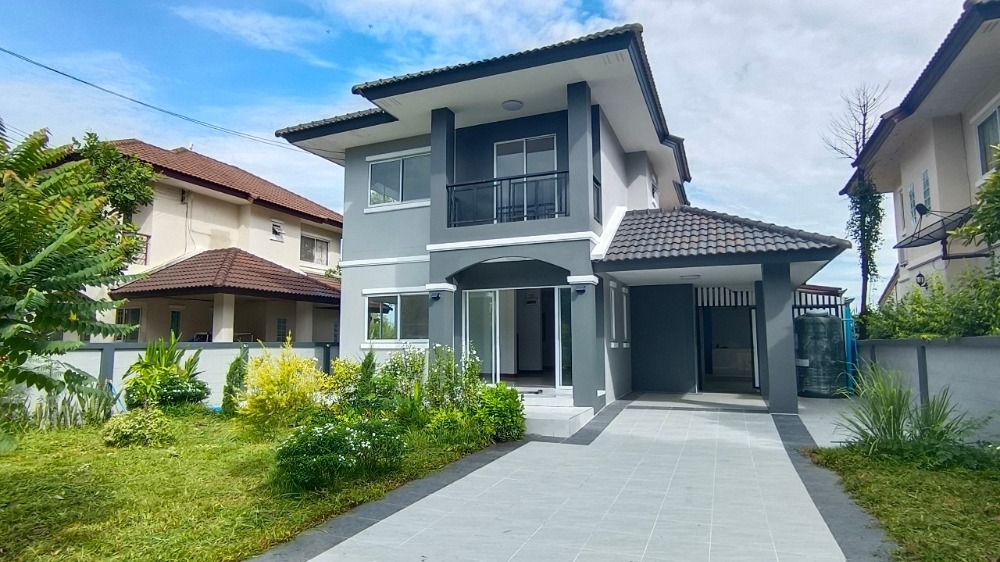 For SaleHousePathum Thani,Rangsit, Thammasat : Single house on the main road, newly renovated, ready to move in, quiet atmosphere, not crowded