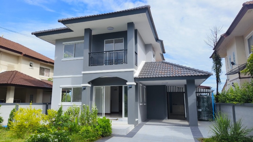 For SaleHousePathum Thani,Rangsit, Thammasat : Single house on the main road, newly renovated, ready to move in, quiet atmosphere, not crowded