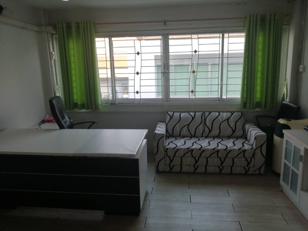 ขายอาคารพาณิชย์แจ้งวัฒนะ เมืองทอง : อาคารพาณิชย์ 3 ชั้น ต.บ้านใหม่ อ.ปากเกร็ด ทำเลค้าขาย ราคาต่ำกว่าทุน