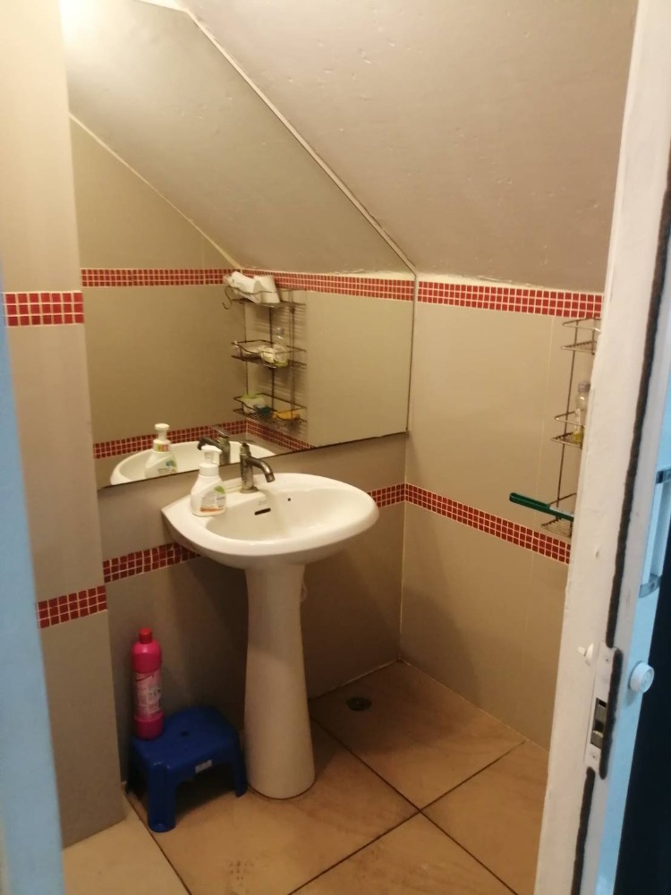 ขายอาคารพาณิชย์แจ้งวัฒนะ เมืองทอง : อาคารพาณิชย์ 3 ชั้น ต.บ้านใหม่ อ.ปากเกร็ด ทำเลค้าขาย ราคาต่ำกว่าทุน