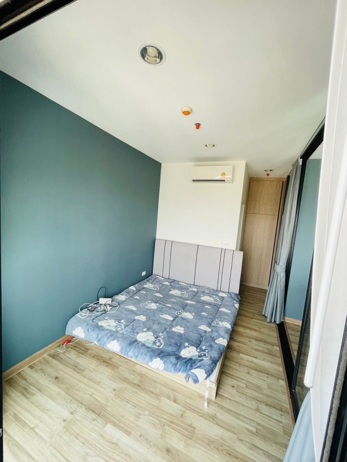 ให้เช่าคอนโดวงเวียนใหญ่ เจริญนคร : 1 ห้องนอน 34.00 ตร.ม.  ชั้น 22 14,000 บาท  วิวแม่น้ำ