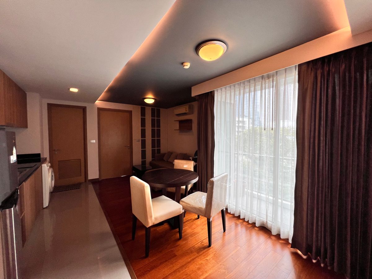 For SaleCondoNana, North Nana,Sukhumvit13, Soi Nana : Urgent sale🔥🔥 2 beds 2 baths, owner lives there himself, never rented out