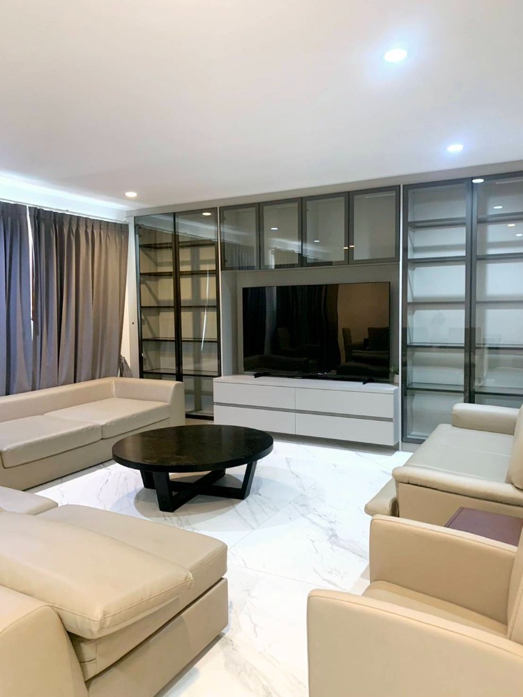 ให้เช่าบ้านสุขุมวิท อโศก ทองหล่อ : Luxury 5bedroom house for rent
