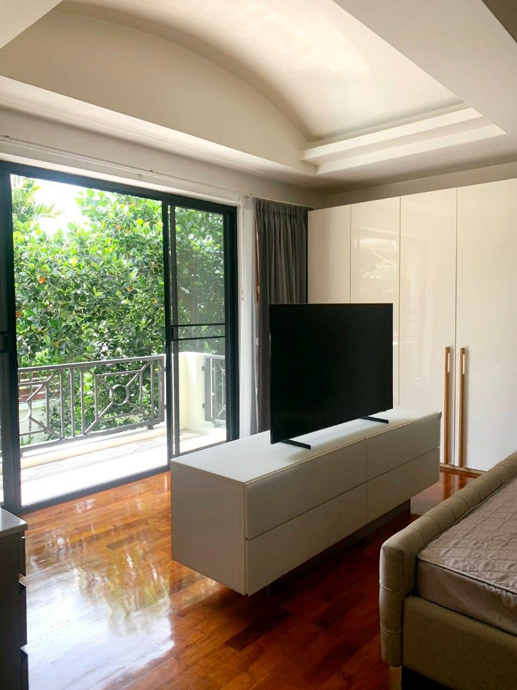 ให้เช่าบ้านสุขุมวิท อโศก ทองหล่อ : Luxury 5bedroom house for rent