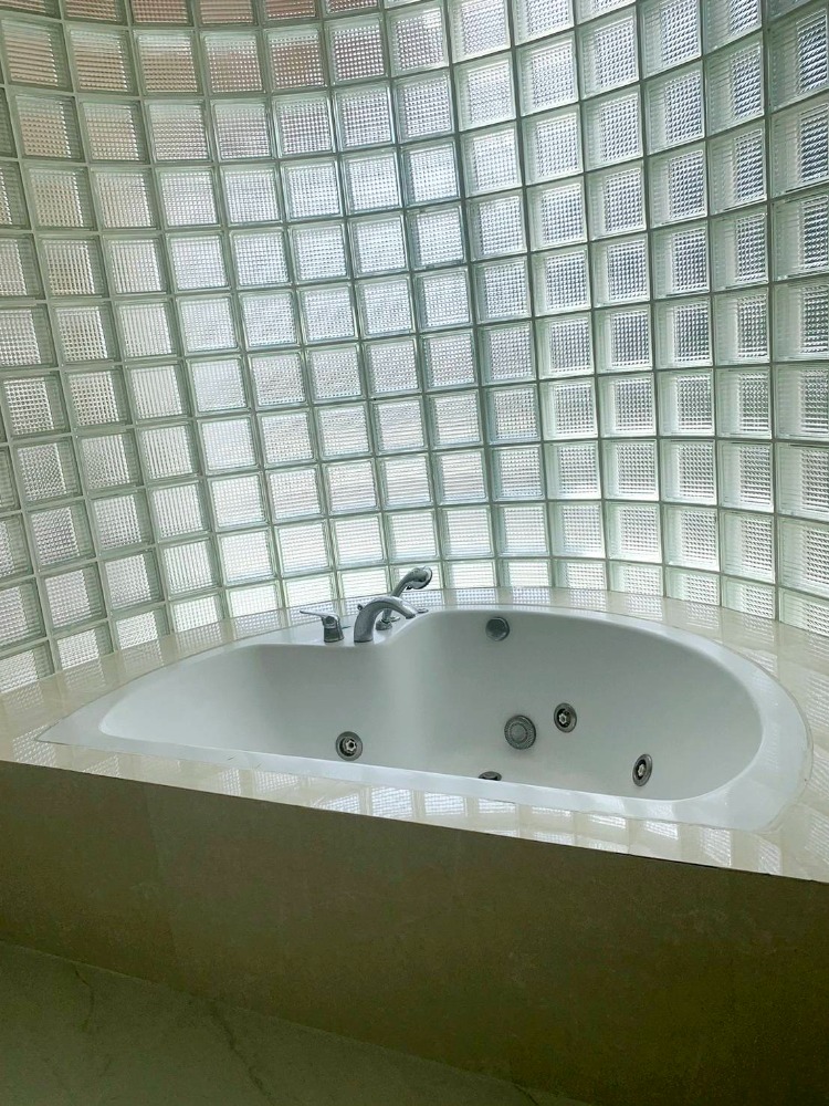 ให้เช่าบ้านสุขุมวิท อโศก ทองหล่อ : Luxury 5bedroom house for rent