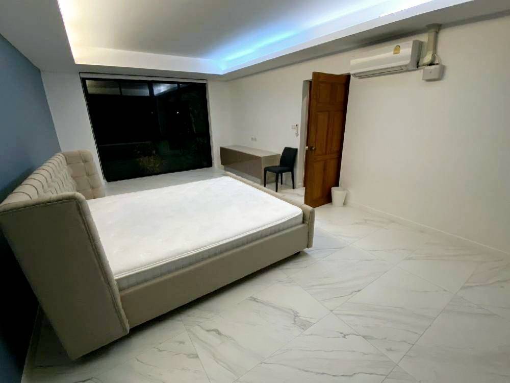 ให้เช่าบ้านสุขุมวิท อโศก ทองหล่อ : Luxury 5bedroom house for rent