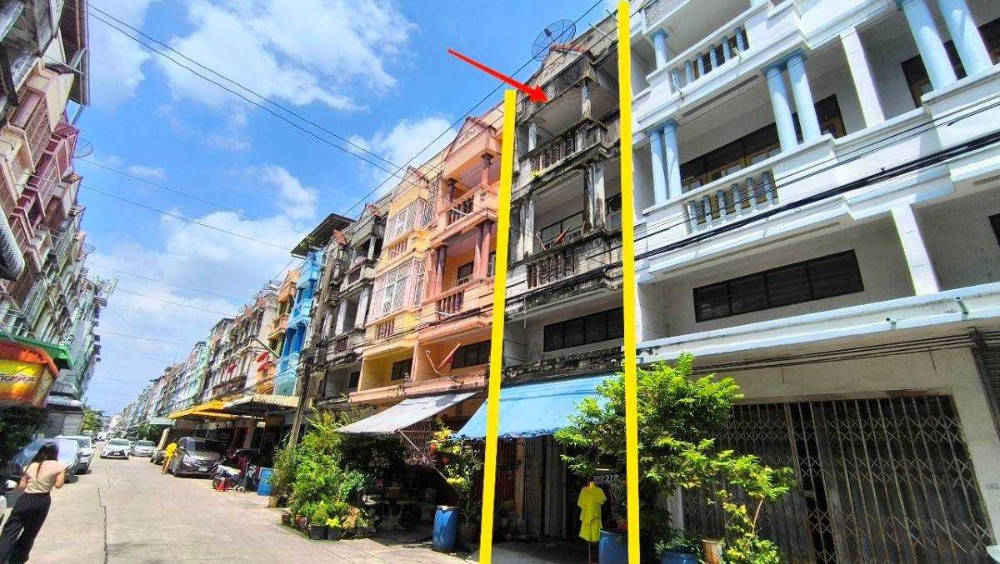 For SaleShop HouseRathburana, Suksawat : Commercial building for sale, 3.5 floors, Bang Mot Subdistrict, Rat Burana District, Bangkok