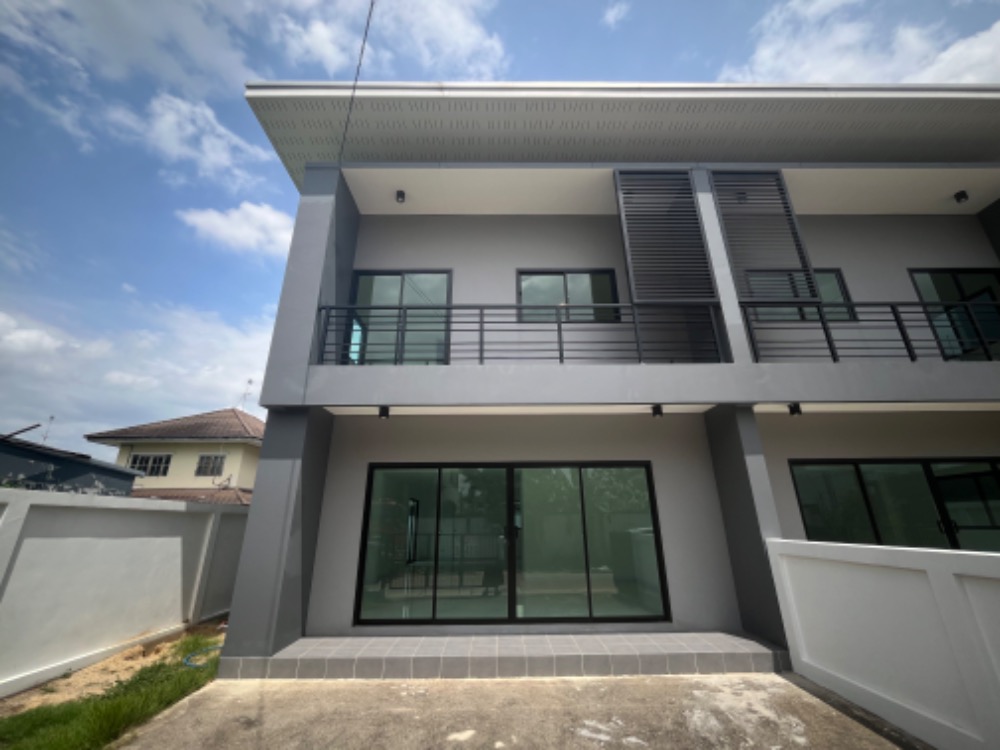 For SaleShop HousePathum Thani,Rangsit, Thammasat : Rangsit-Nakhon Nayok Road 42, 2-storey commercial building