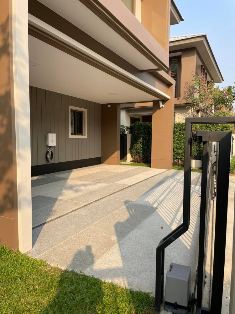 ขายบ้านพัฒนาการ ศรีนครินทร์ : ขายบ้านหรูแต่งครบพร้อมผู้เช่า บุราสิริ กรุงเทพกรีฑา ทำเลทองของนักลงทุน ใกล้ รร นานาชาติ