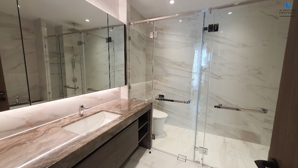 For SaleCondoSathorn, Narathiwat : Hi-end Condo for sale, Supalai Icon Sathorn, 3-Bed, 3-Bath, 115 sq m., Fully-Decorated, swimming pool view, very beautiful, in the heart of Sathorn