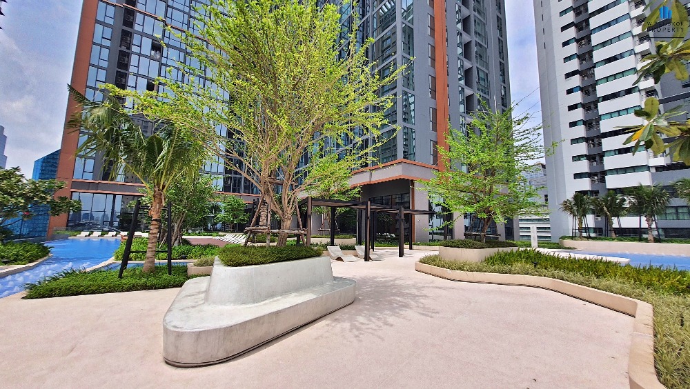 For SaleCondoSathorn, Narathiwat : Hi-end Condo for sale, Supalai Icon Sathorn, 3-Bed, 3-Bath, 115 sq m., Fully-Decorated, swimming pool view, very beautiful, in the heart of Sathorn