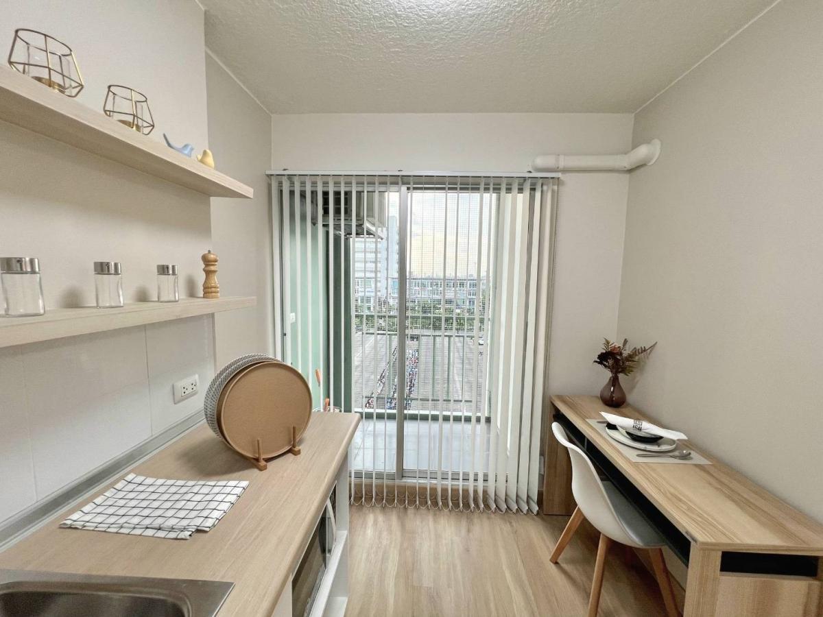 For SaleCondoLadkrabang, Suwannaphum Airport : ⚠️Huh? [[💥Installment 5,000.-💥]] Installment is cheaper. Why rent?? ((🏡Lumpini Ville On Nut-Lat Krabang 2)) Newly decorated 🎁With electrical appliances, full furniture in the room. Hurry up and be the owner before anyone else. ☎️Contact us now🎉🎉🎉