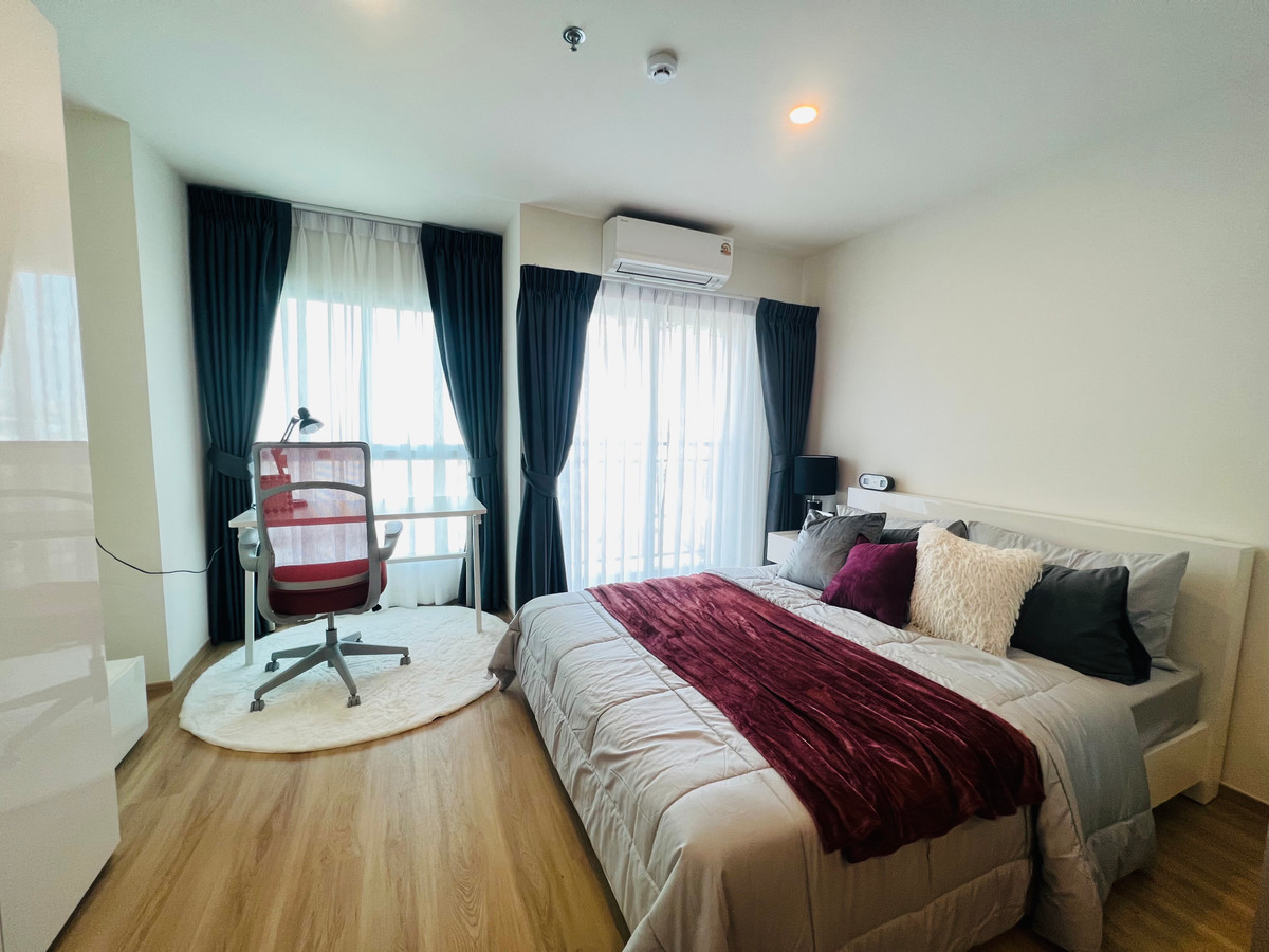 ขายคอนโดปิ่นเกล้า จรัญสนิทวงศ์ : ขายคอนโด ลุมพินี วิลล์ จรัญ-ไฟฉาย ใกล้ ศิริราช และ MRT จรัญฯ 13 สวนกลางครบ 1 ห้องนอน 29 ตรม. ราคาสุดคุ้ม เฟอร์นิเจอร์ครบ พร้อมอยู่ เดินทางสะดวก รพ.ศิริราช, เซ็นทรัลปิ่นเกล้า, ม.ธรรมศาสตร์ (ท่าพระจันทร์), เพชรเกษม, จรัญสนิทวงศ์,