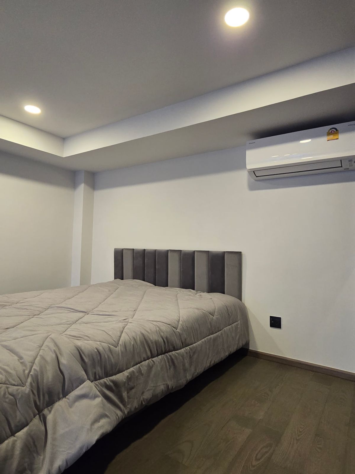 For RentCondoSiam Paragon ,Chulalongkorn,Samyan : Park Origin Chula Samyan【𝐑𝐄𝐍𝐓】🔥 1L bedroom, minimalist style, 2 floors, size 34 sq m.🔥 Contact Line ID: @hacondo