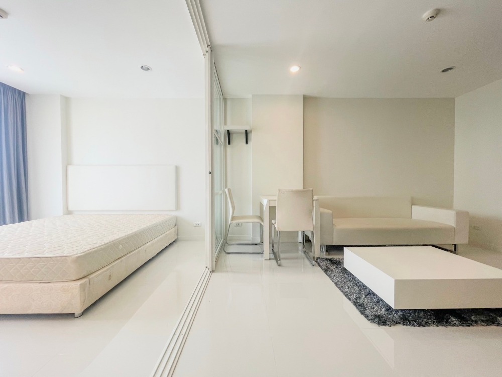 ขายคอนโดพัฒนาการ ศรีนครินทร์ : S-ELMS111 ขาย คอนโด อิลีเม้นท์ ศรีนครินทร์ ชั้น7 ตึก6 วิวเมือง 37ตรม. 1นอน 1น้ำ 2.19 ล้าน 064-959-8900