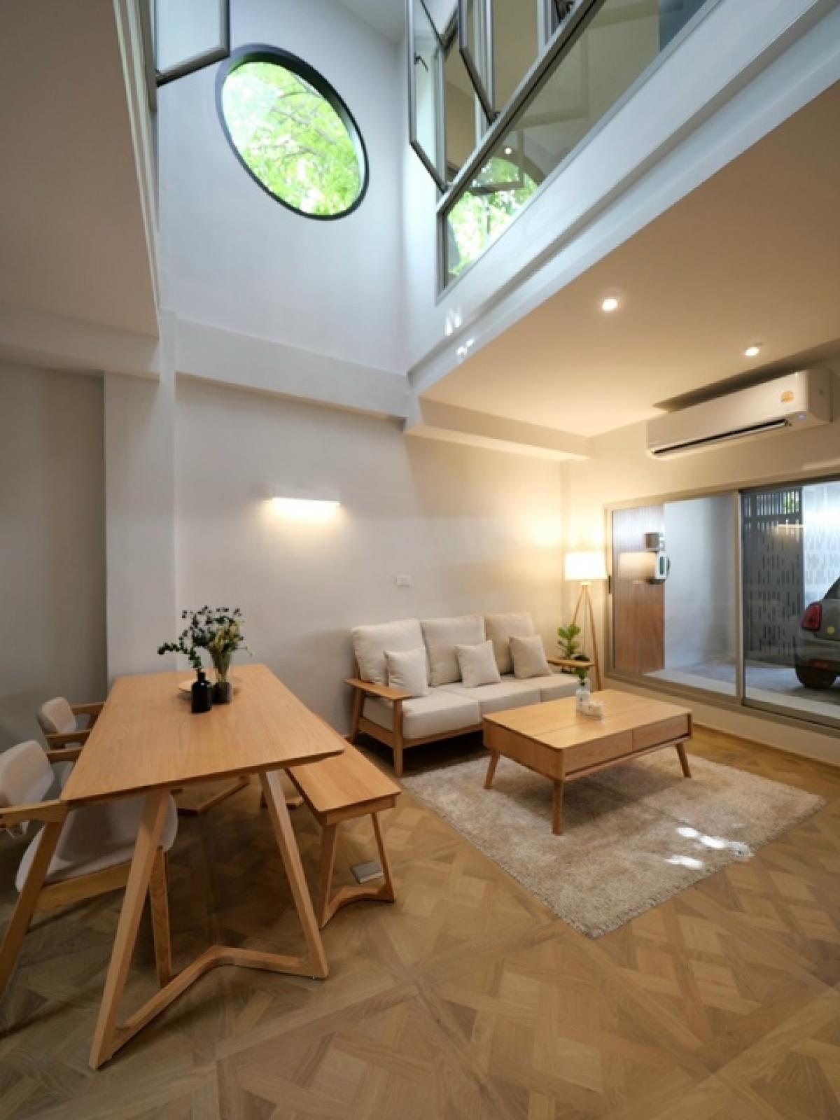 ให้เช่าทาวน์โฮมสุขุมวิท อโศก ทองหล่อ : 🌟For rent : Pridi42 house ekkamai