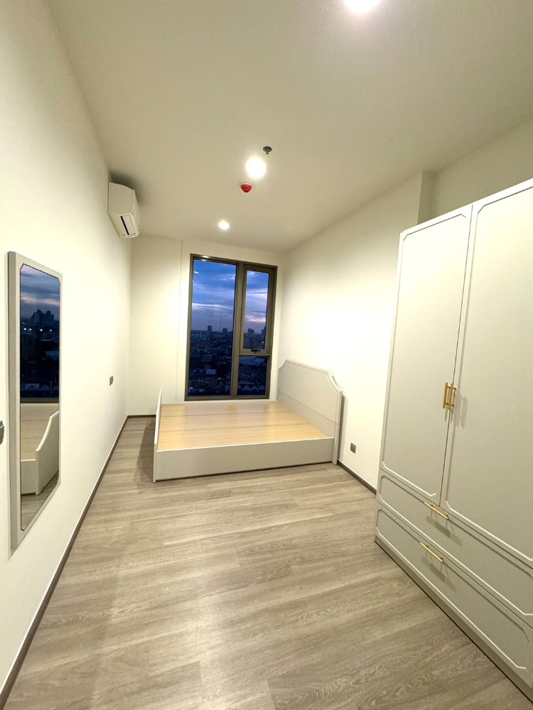 ให้เช่าคอนโดสาทร นราธิวาส : For Rent 1 bed plus ,32,000 Call/Line : 0954597992