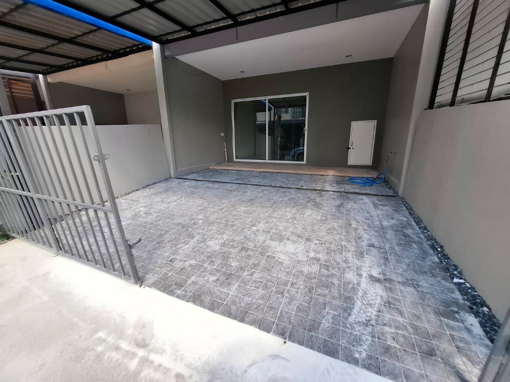 For RentTownhomePattanakan, Srinakarin : P-1239 Urgently for rent, Townhome, Villette Light Village, Phatthanakan 38, ready to move in
