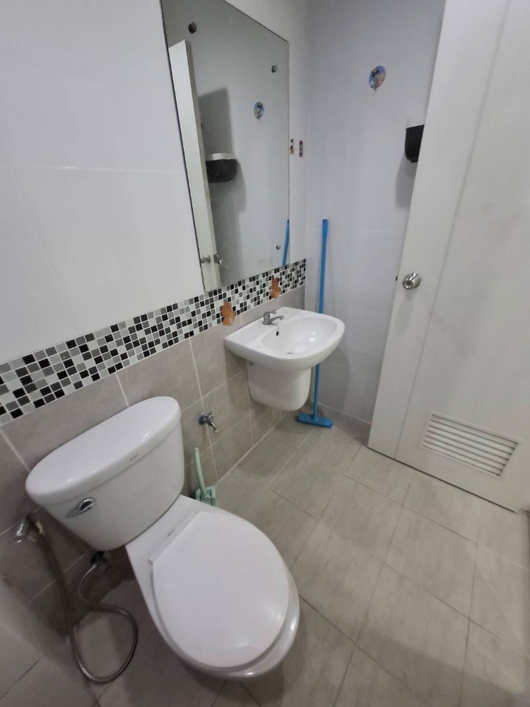 For RentTownhomePattanakan, Srinakarin : P-1239 Urgently for rent, Townhome, Villette Light Village, Phatthanakan 38, ready to move in